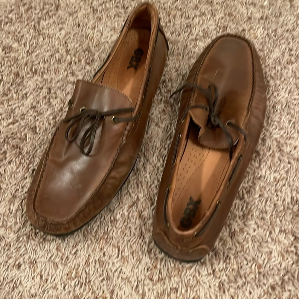 GBX dress shoes